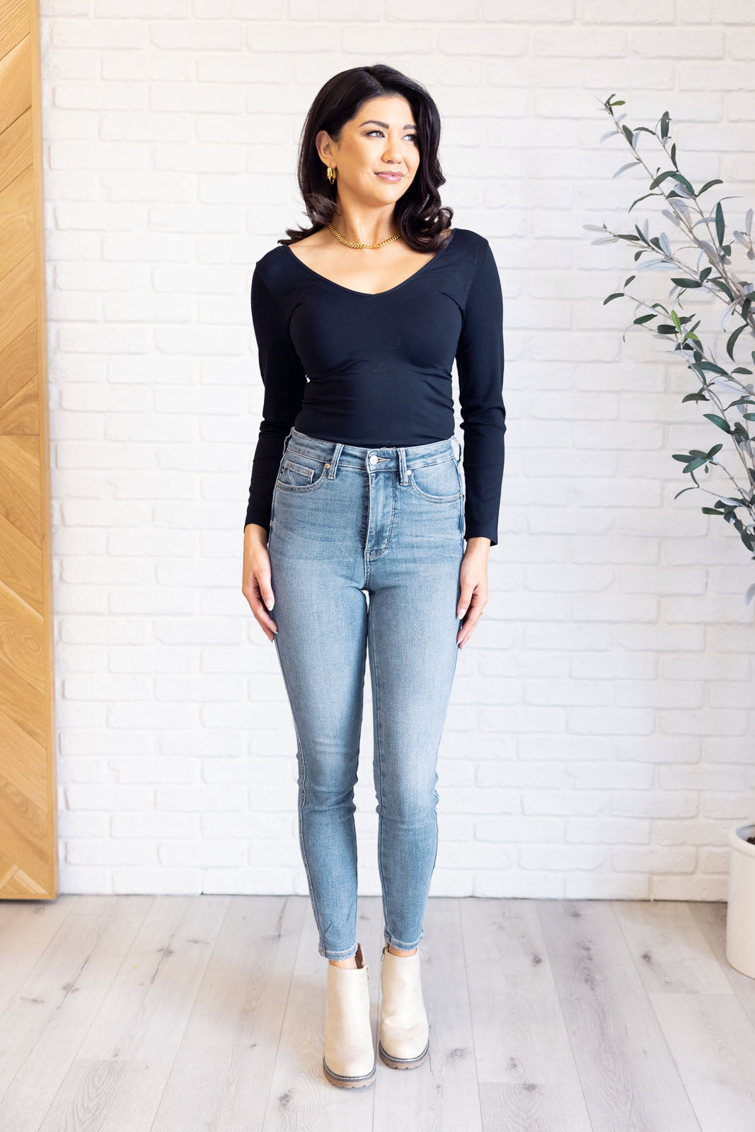 Judy Blue Justine High Rise Control Top Contrast Wash Skinny Jeans