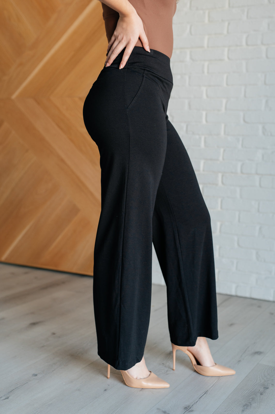 Magic Wide Leg Pants in Black -31" inseam